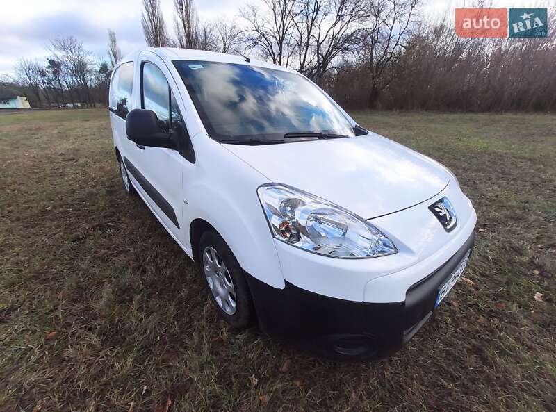 Вантажний фургон Peugeot Partner 2012 в Лохвиці фото 3 Вантажний фургон Peugeot Partner 2012 в Лохвиці