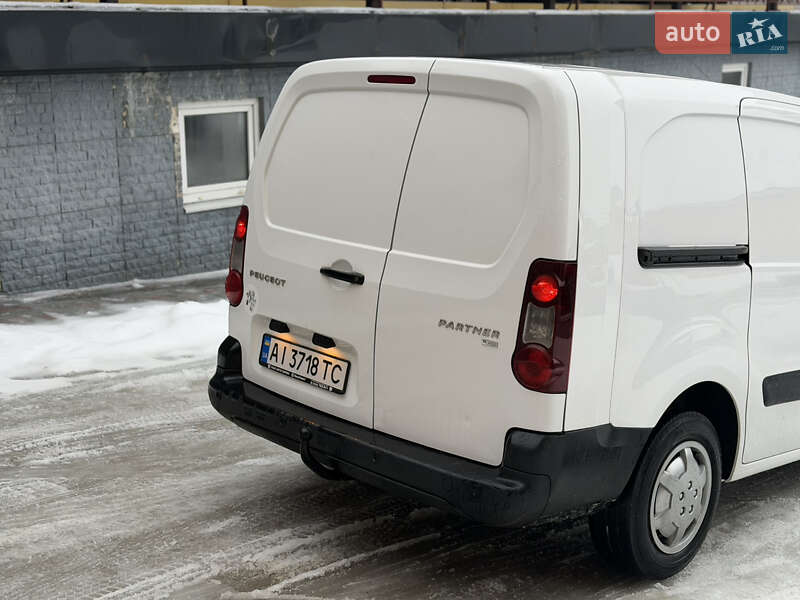 Грузовой фургон Peugeot Partner 2014 в Ивано-Франковске