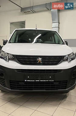Грузопассажирский фургон Peugeot Partner 2023 в Киеве
