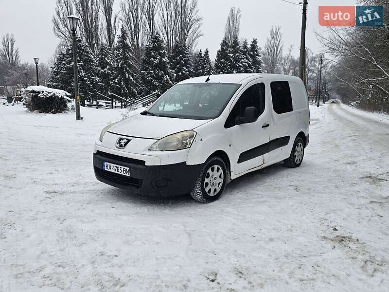 Минивэн Peugeot Partner 2011 в Киеве