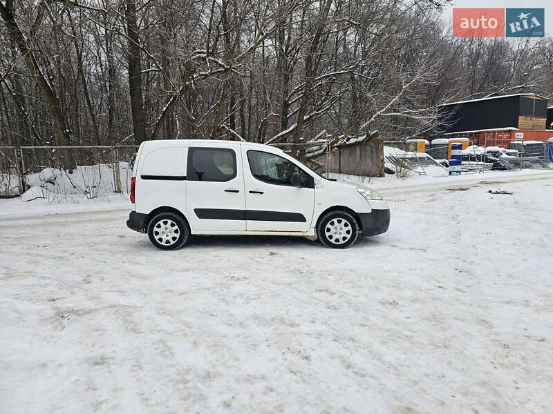 Минивэн Peugeot Partner 2011 в Киеве
