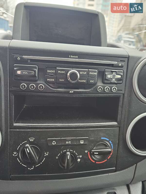 Минивэн Peugeot Partner 2011 в Киеве