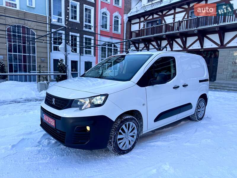 Вантажний фургон Peugeot Partner 2019 в Рівному