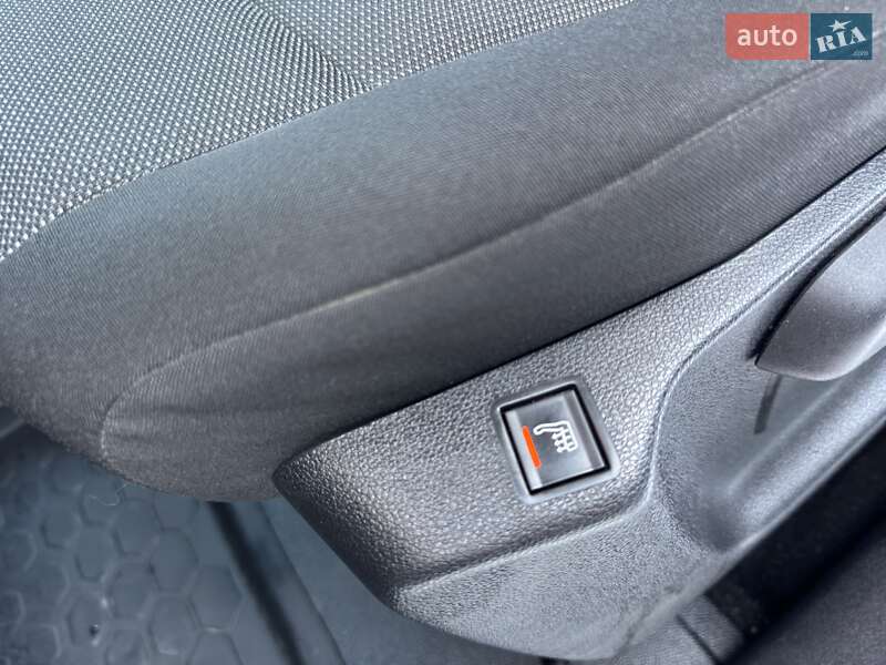 Вантажний фургон Peugeot Partner 2019 в Рівному