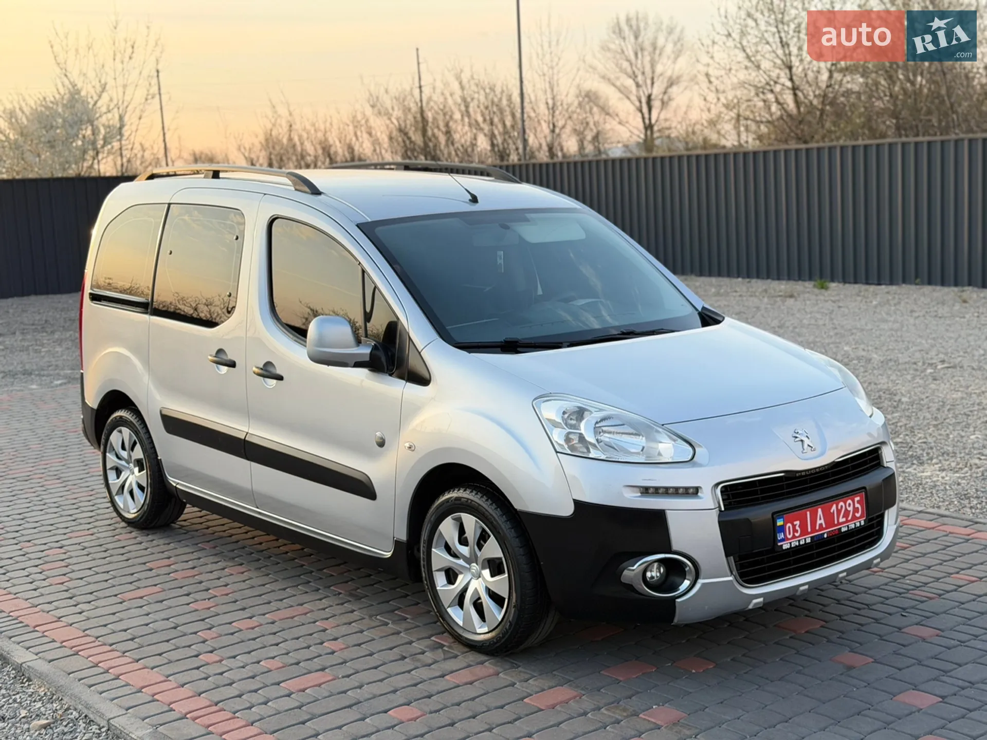 2015 Peugeot Partner - мініатюра 2