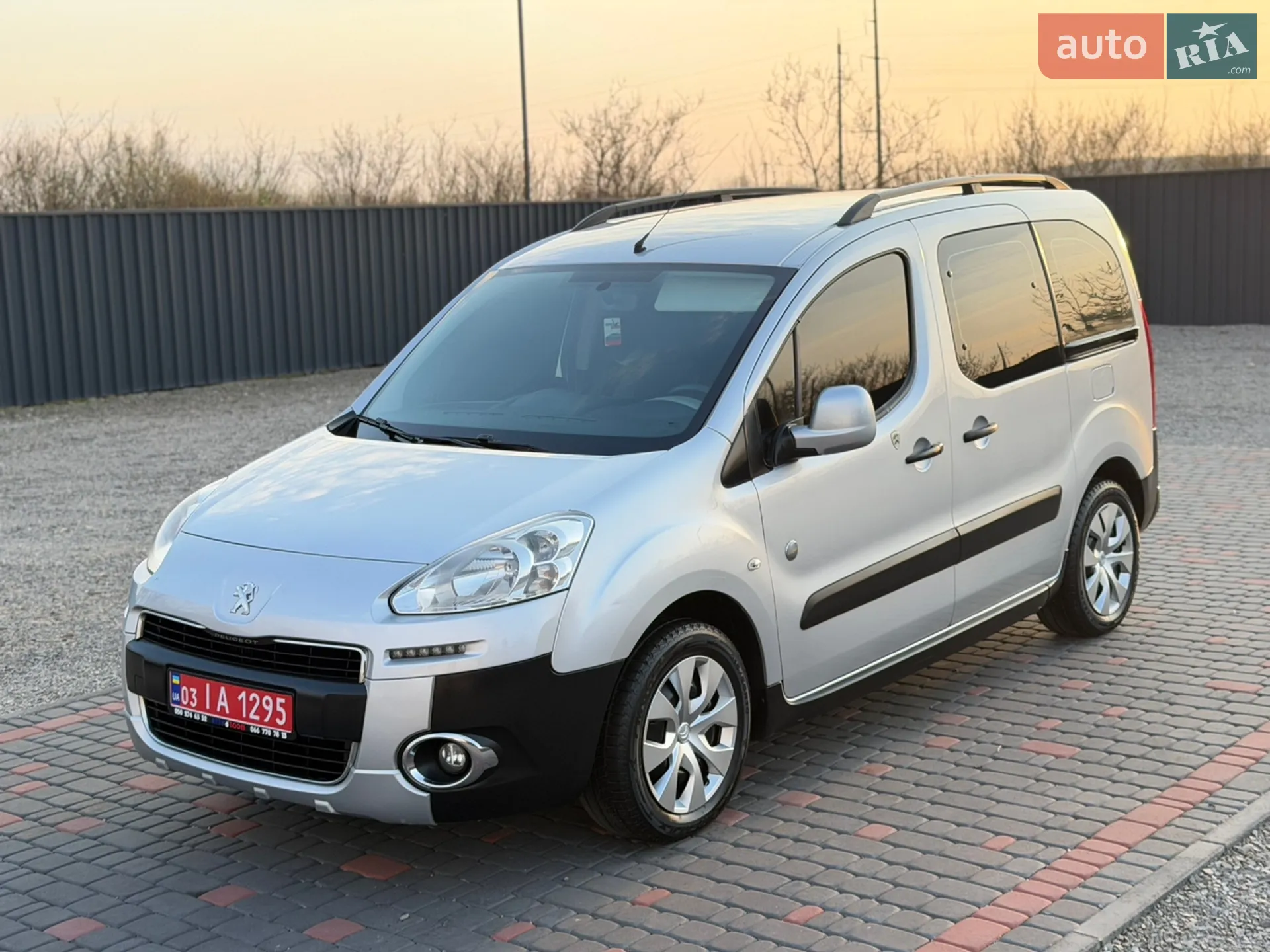 2015 Peugeot Partner - мініатюра 11