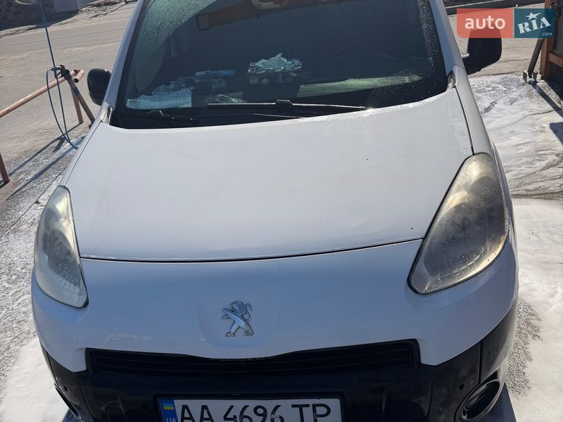 Минивэн Peugeot Partner 2014 в Буче