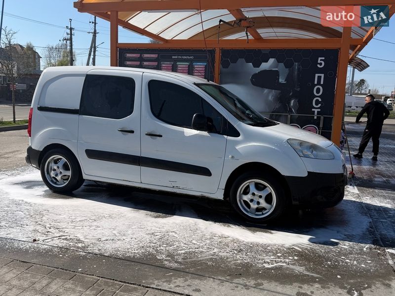 Минивэн Peugeot Partner 2014 в Буче