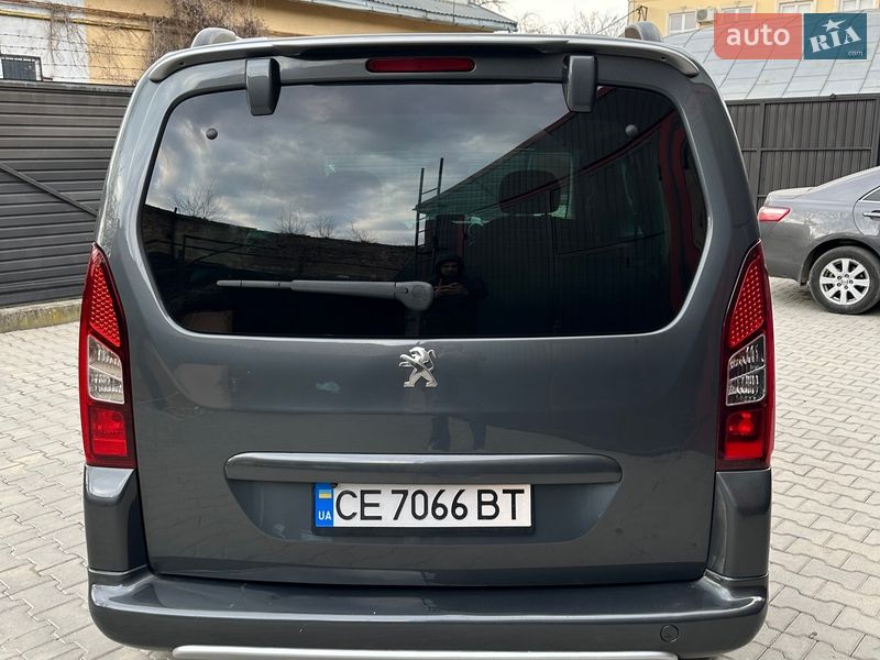 Мінівен Peugeot Partner 2014 в Кельменцях