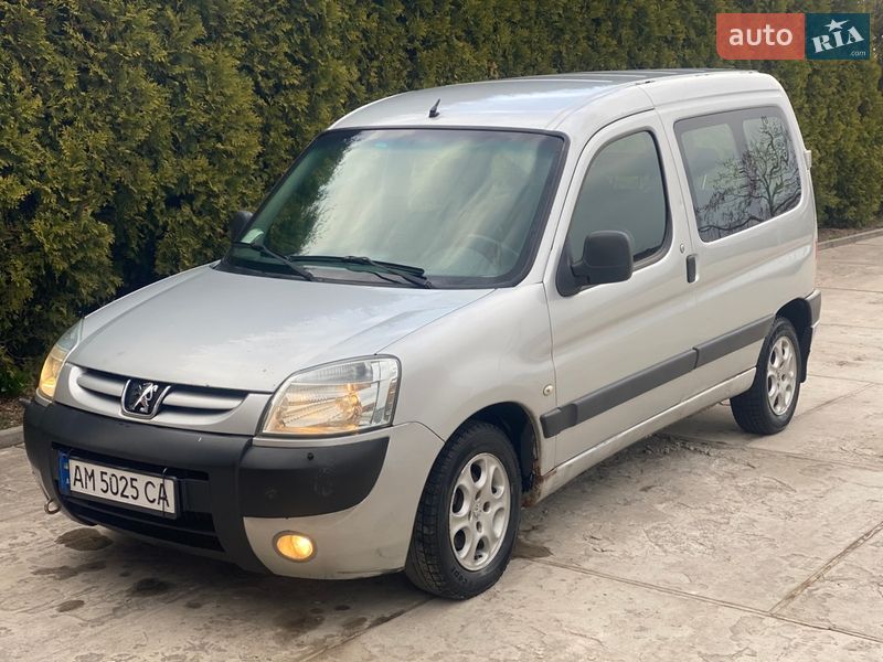 Мінівен Peugeot Partner 2005 в Звягелі