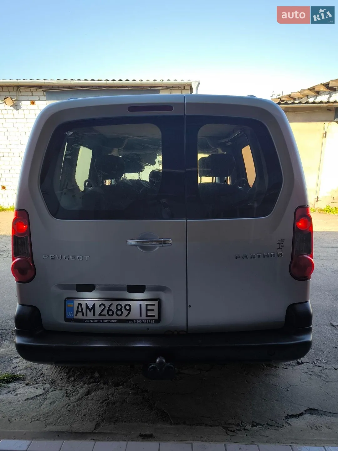 2010 Peugeot Partner - мініатюра 2