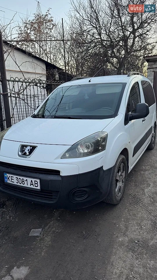 2010 Peugeot Partner - мініатюра 7