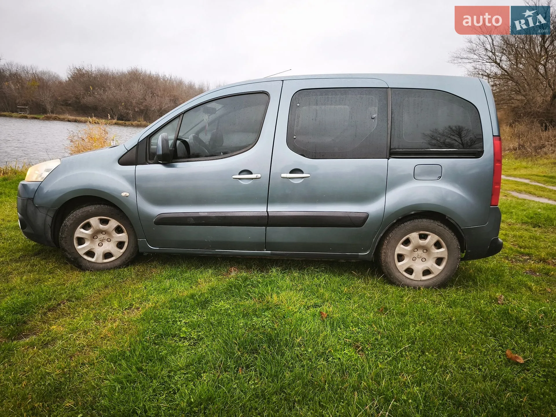 2011 Peugeot Partner - мініатюра 2