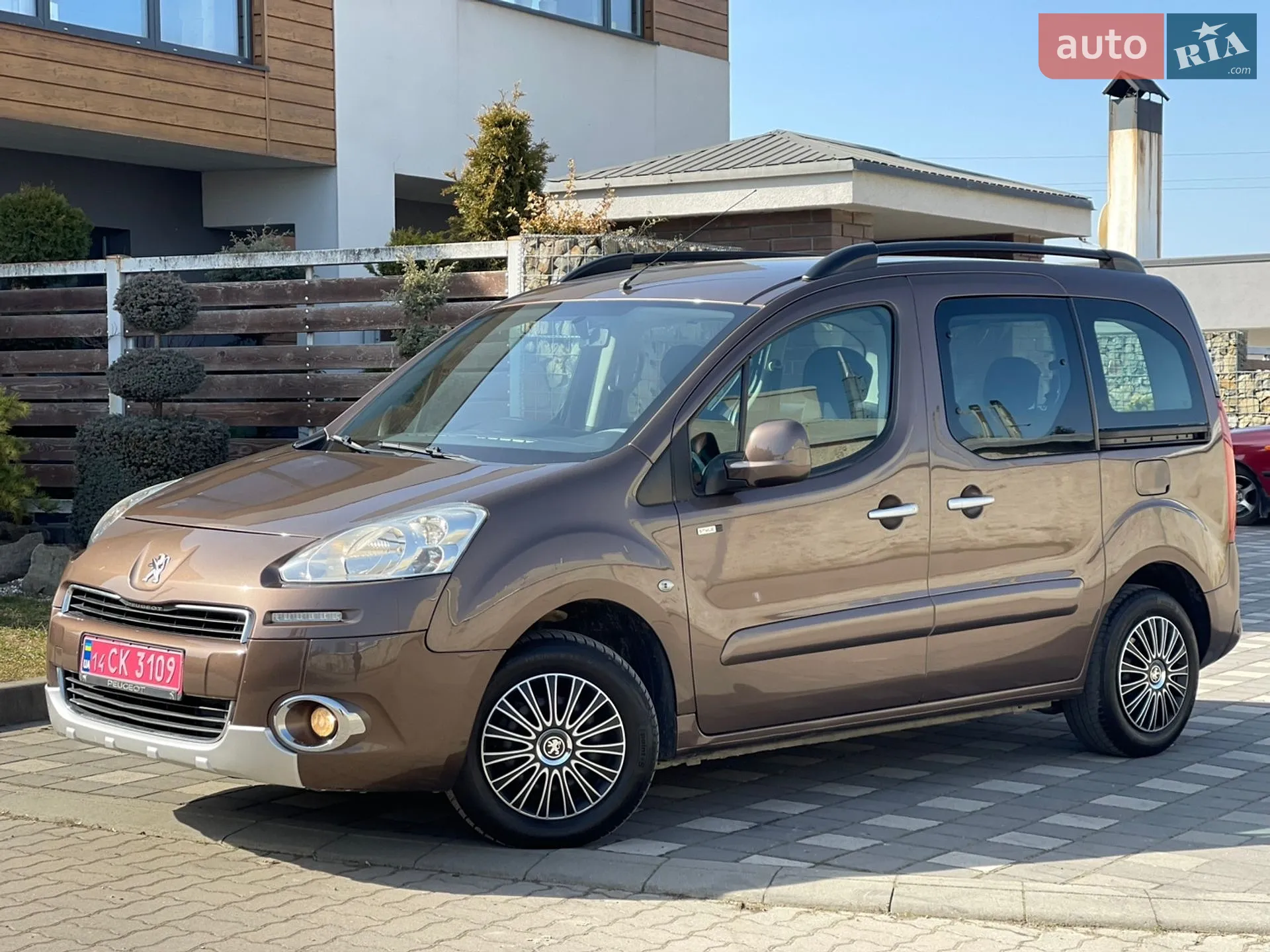 2015 Peugeot Partner - мініатюра 32