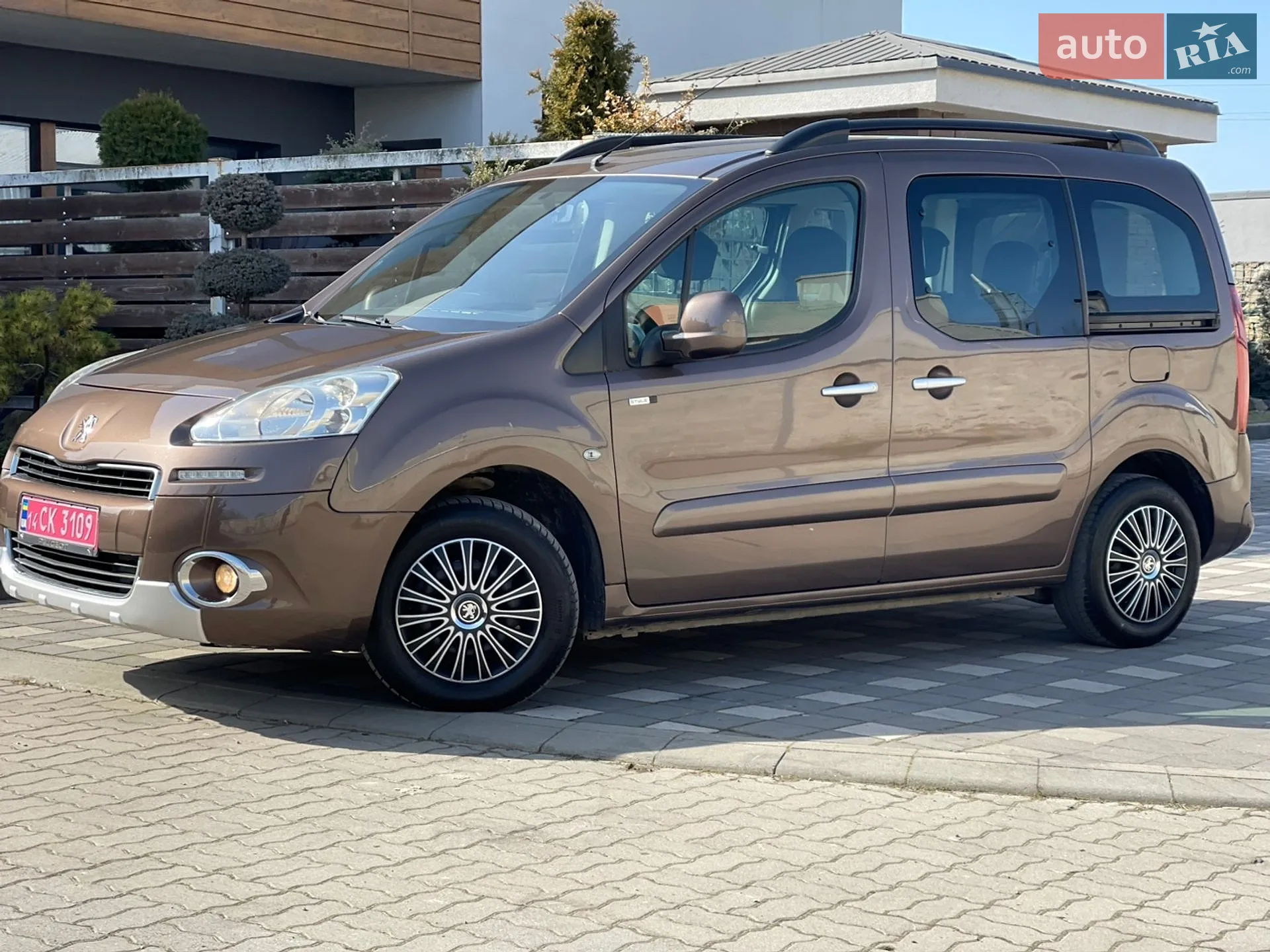 2015 Peugeot Partner - мініатюра 35