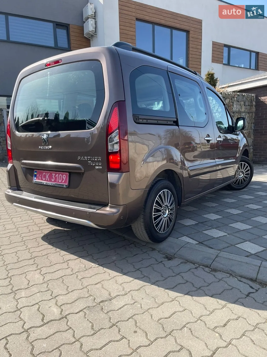 2015 Peugeot Partner - мініатюра 66