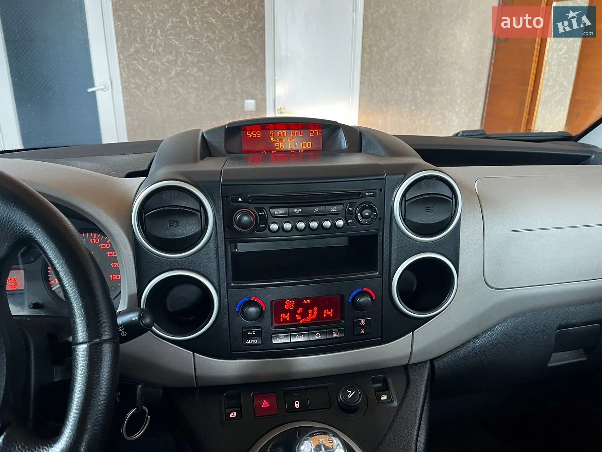 2014 Peugeot Partner - мініатюра 39