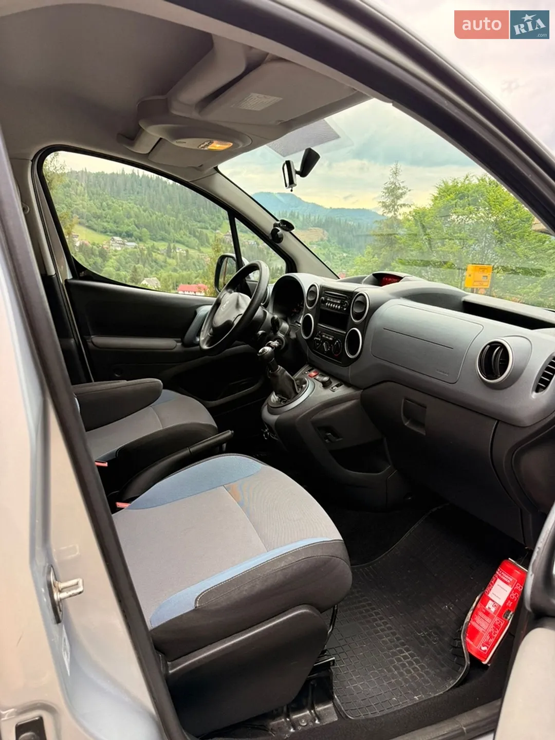 2013 Peugeot Partner - мініатюра 13