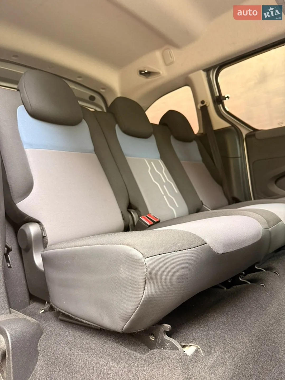 2013 Peugeot Partner - мініатюра 14