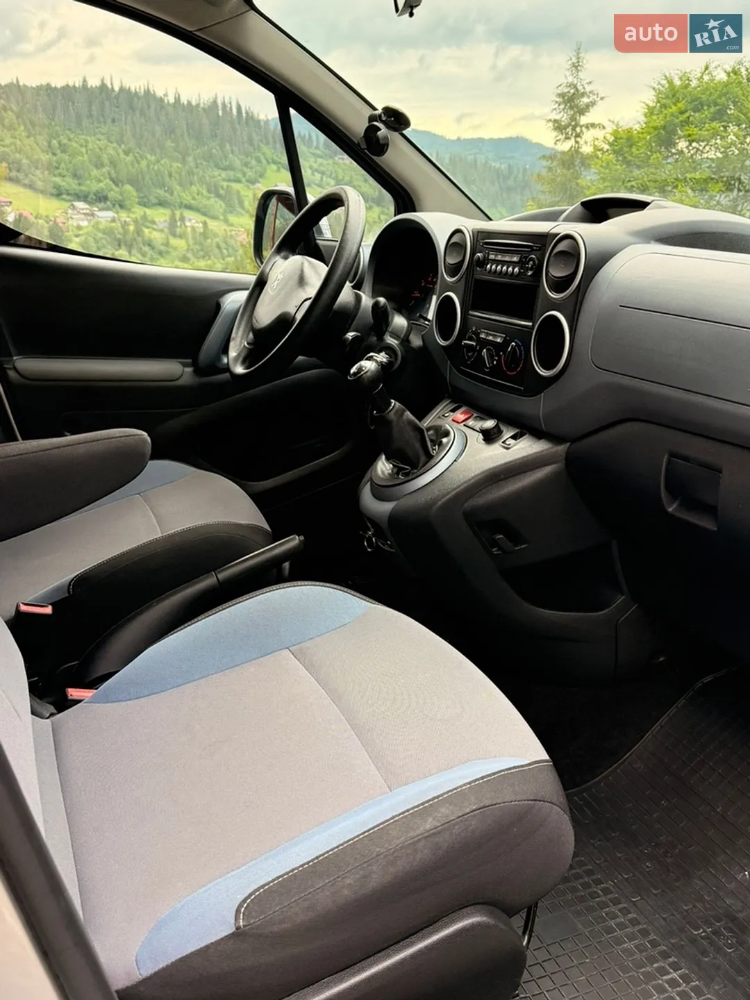 2013 Peugeot Partner - мініатюра 17
