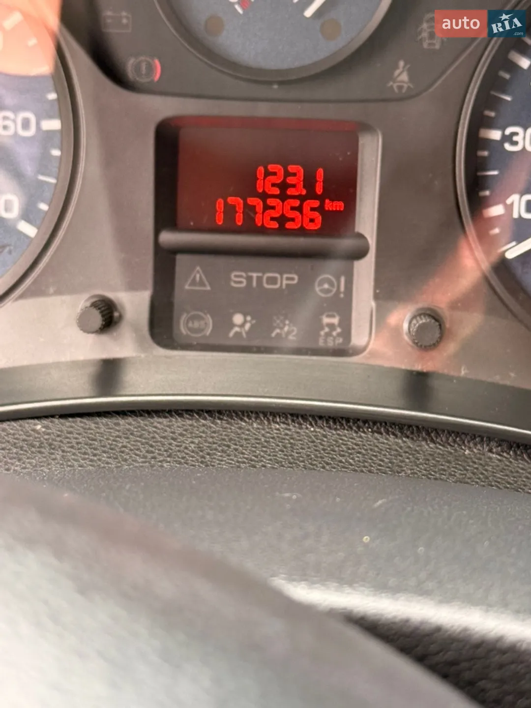 2013 Peugeot Partner - мініатюра 18
