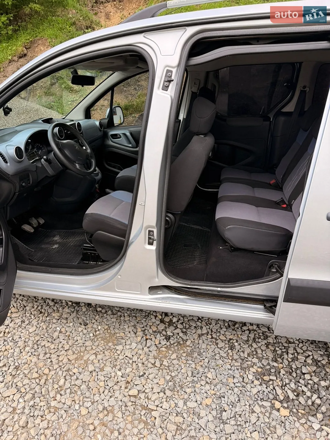 2013 Peugeot Partner - мініатюра 21