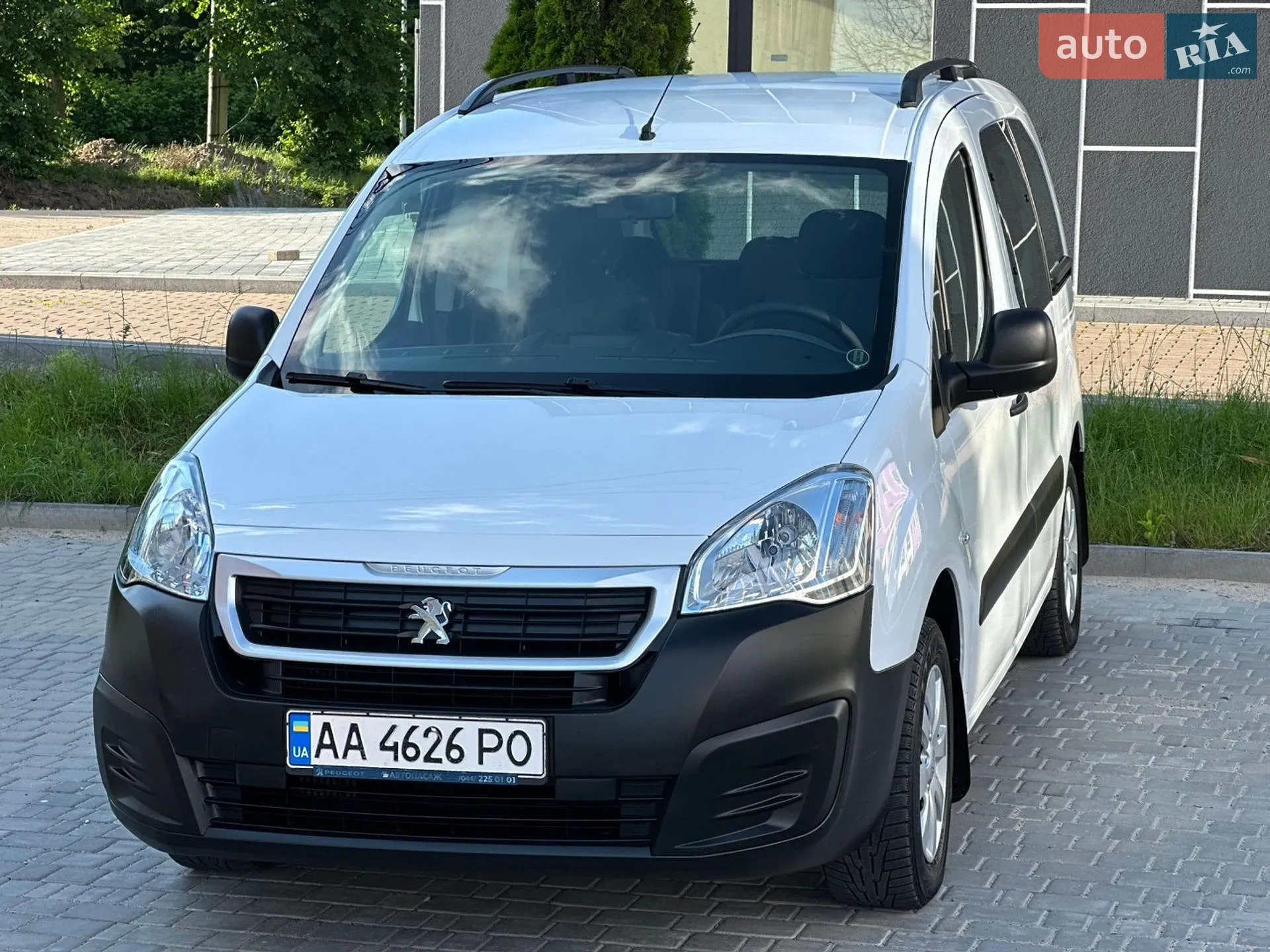 2017 Peugeot Partner - мініатюра 67