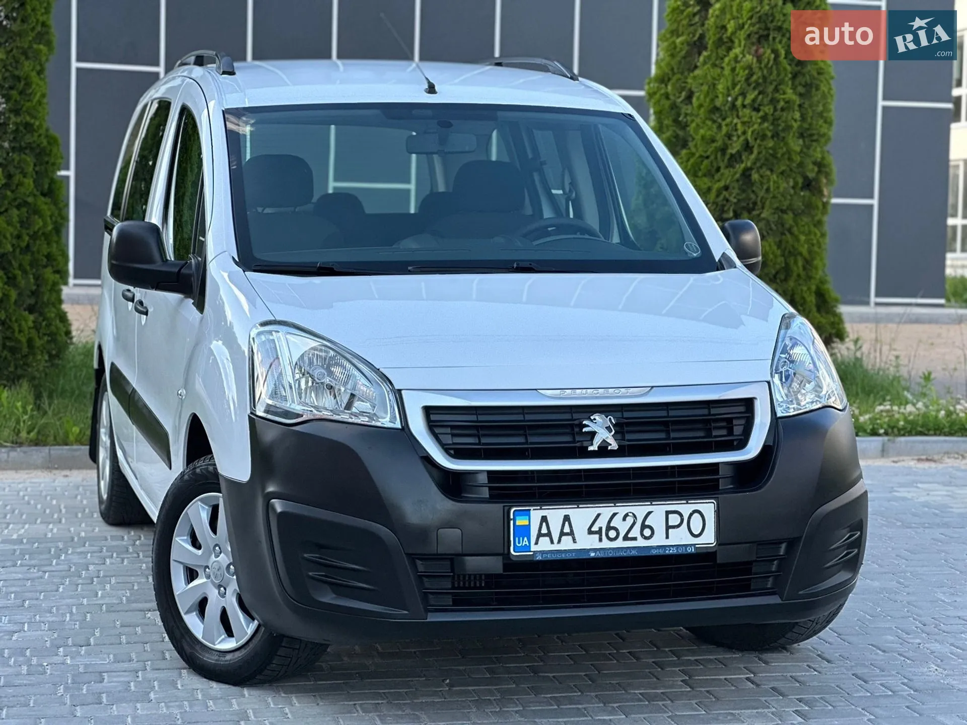 2017 Peugeot Partner - мініатюра 101