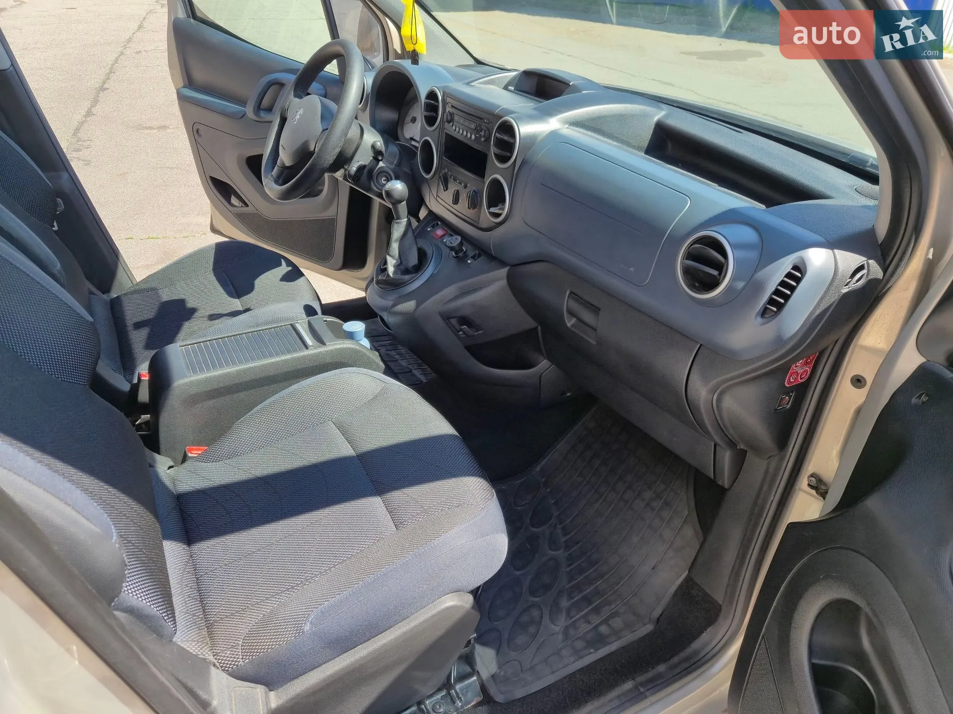 2011 Peugeot Partner - мініатюра 14