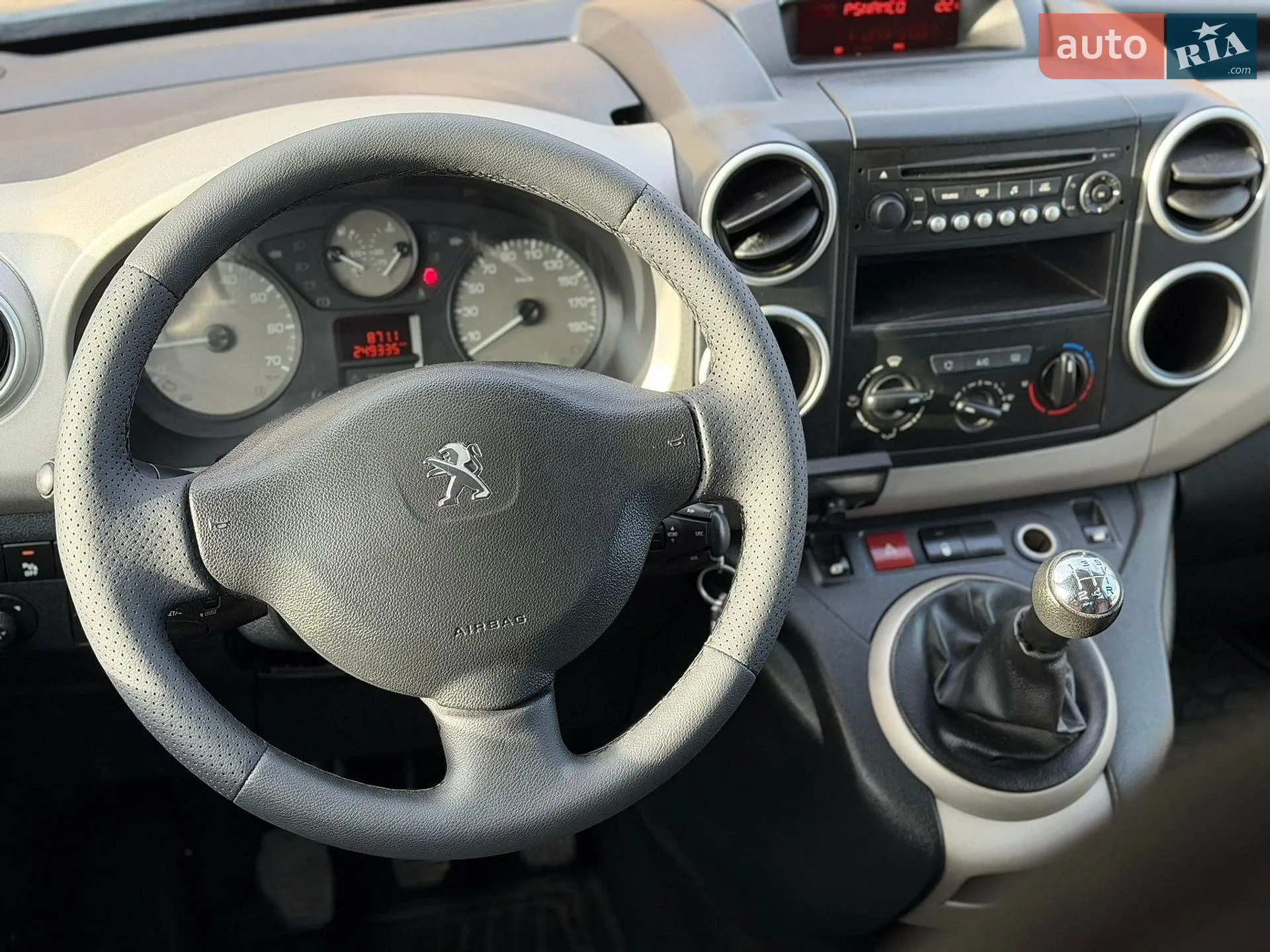 2016 Peugeot Partner - мініатюра 17