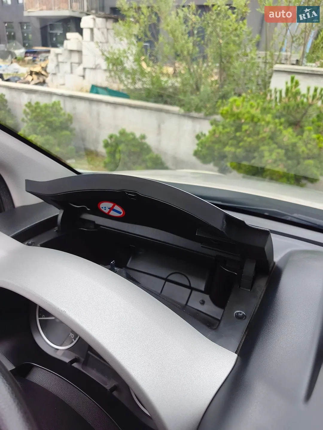 2012 Peugeot Partner - мініатюра 3