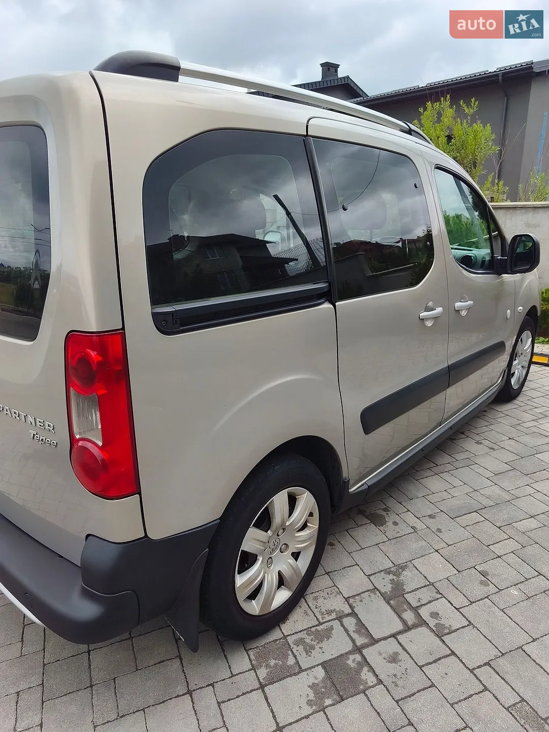 2012 Peugeot Partner - мініатюра 34