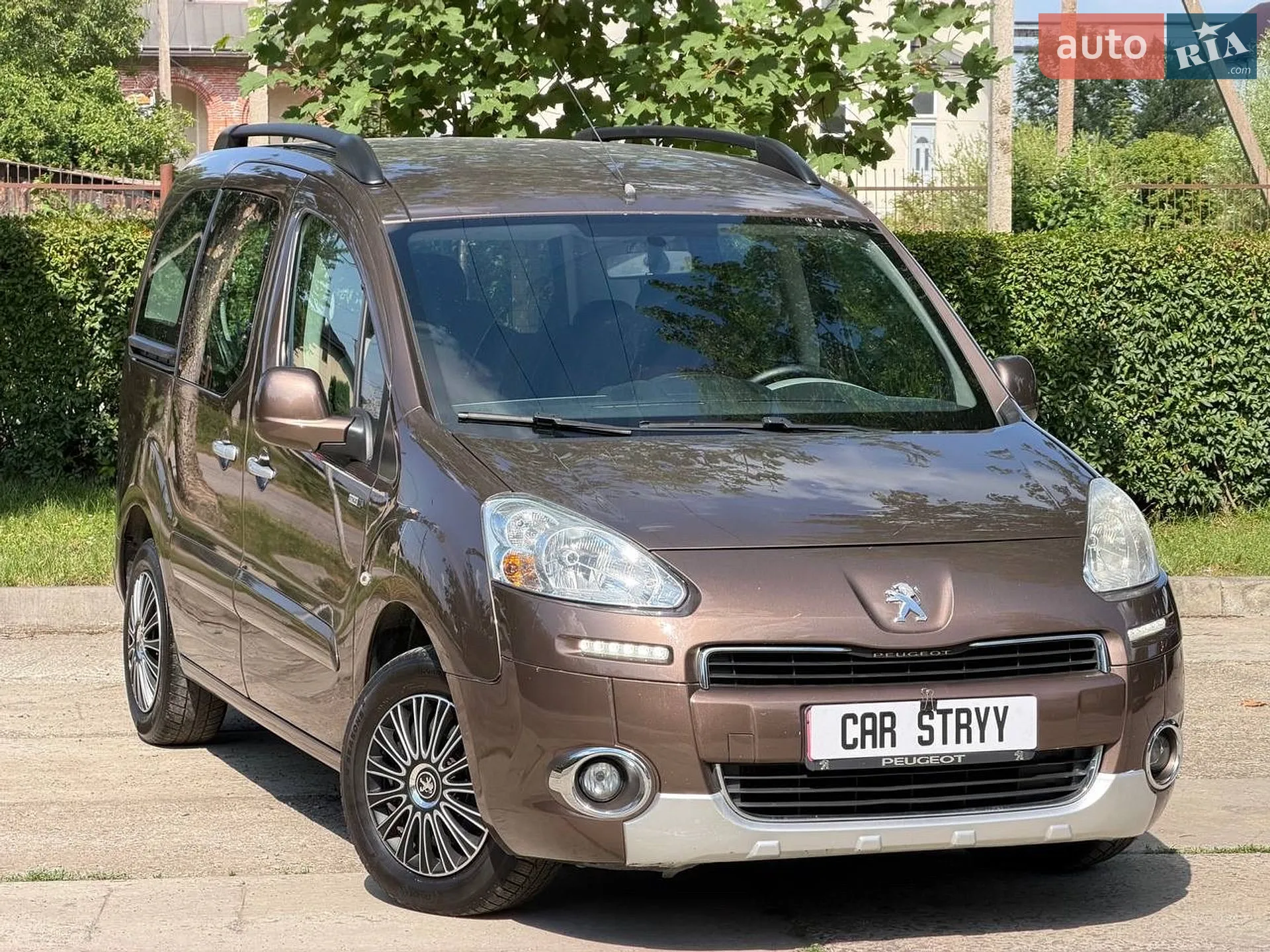 2015 Peugeot Partner - мініатюра 10