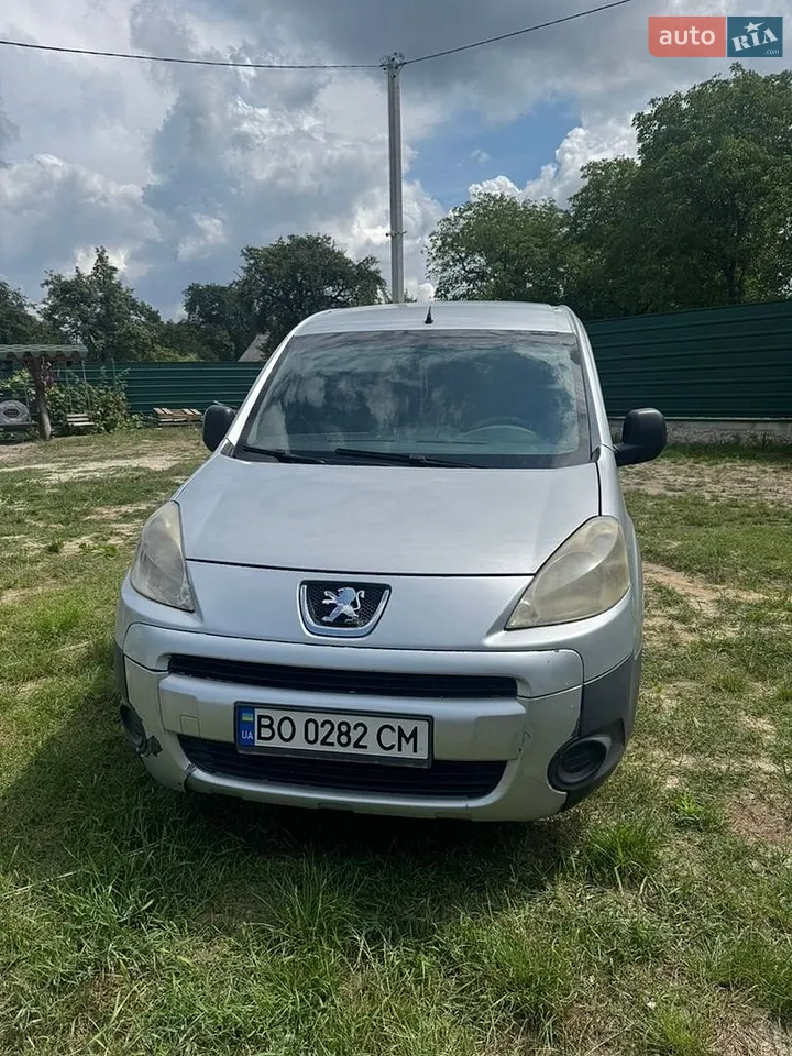 2011 Peugeot Partner - мініатюра 22
