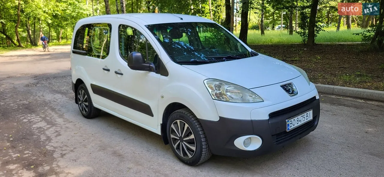 2011 Peugeot Partner - мініатюра 23