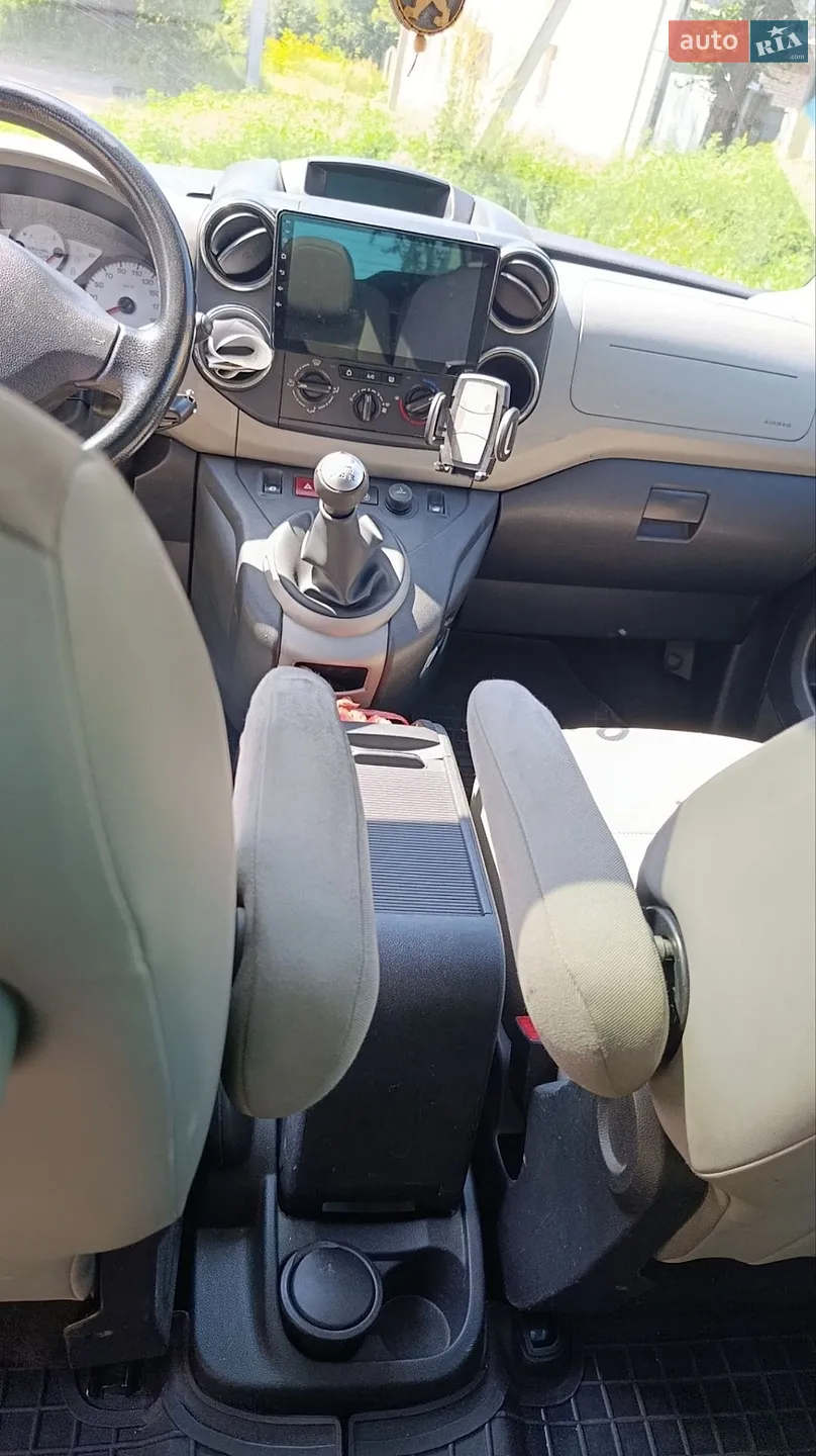 2010 Peugeot Partner - мініатюра 6