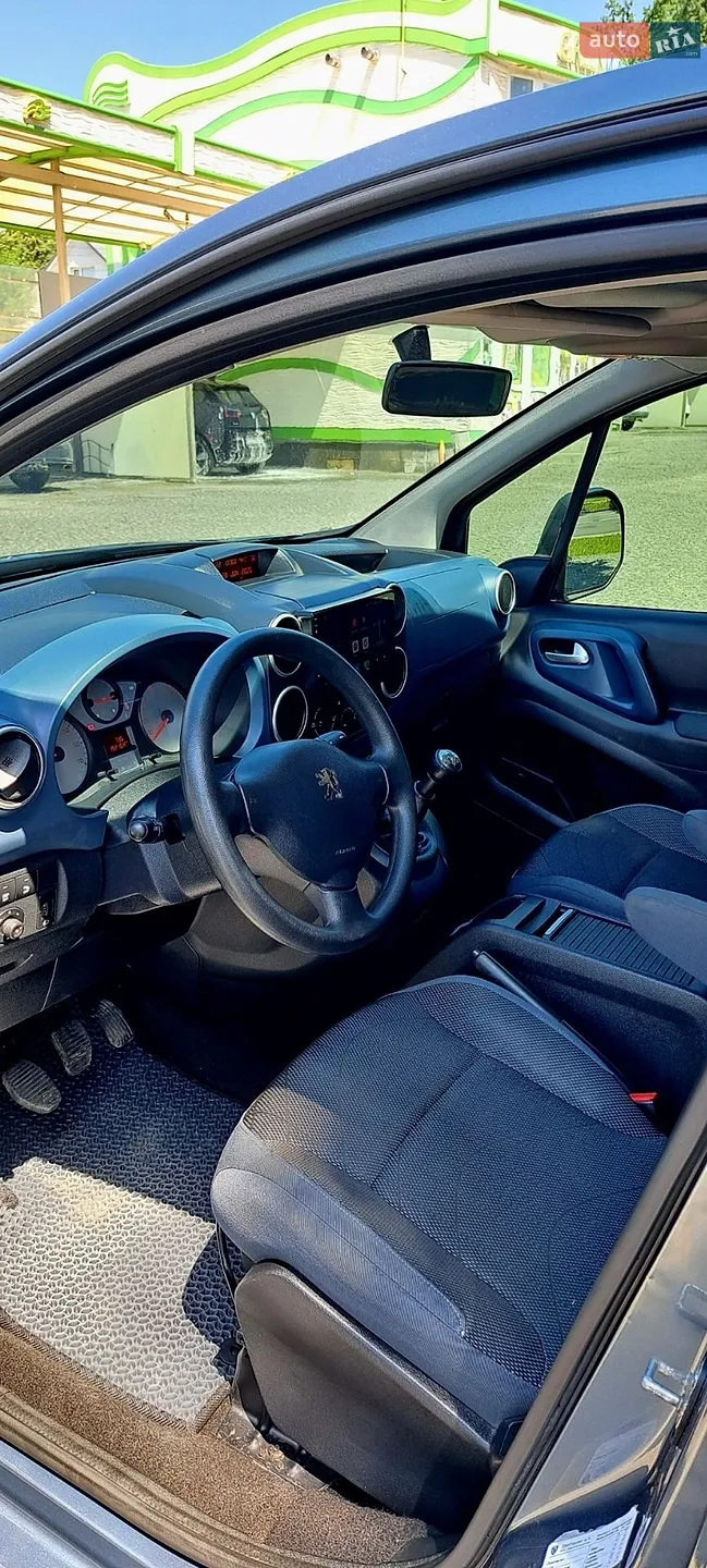 2010 Peugeot Partner - мініатюра 10