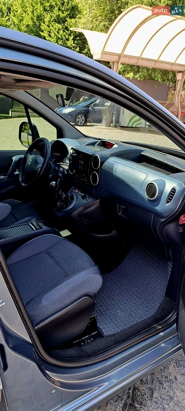 2010 Peugeot Partner - мініатюра 11
