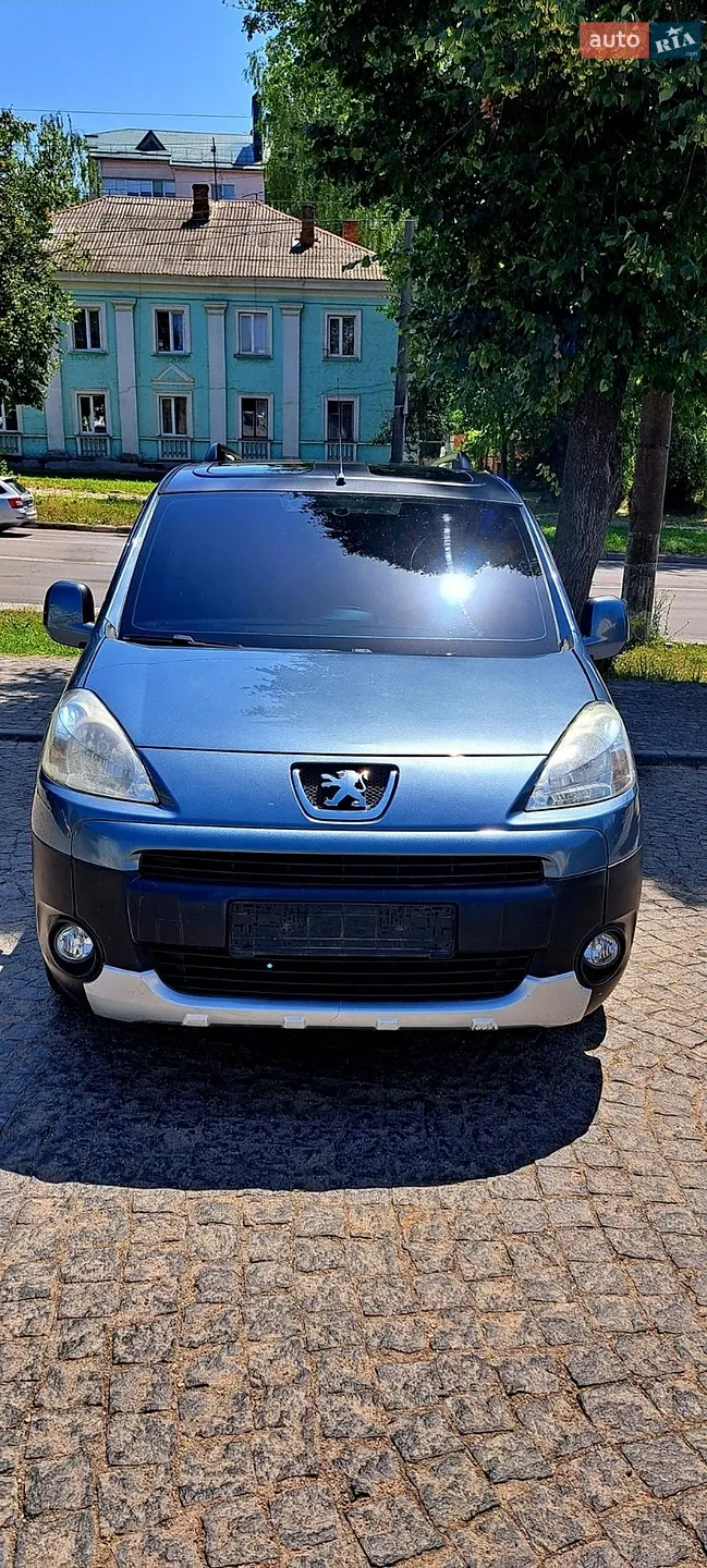 2010 Peugeot Partner - мініатюра 2