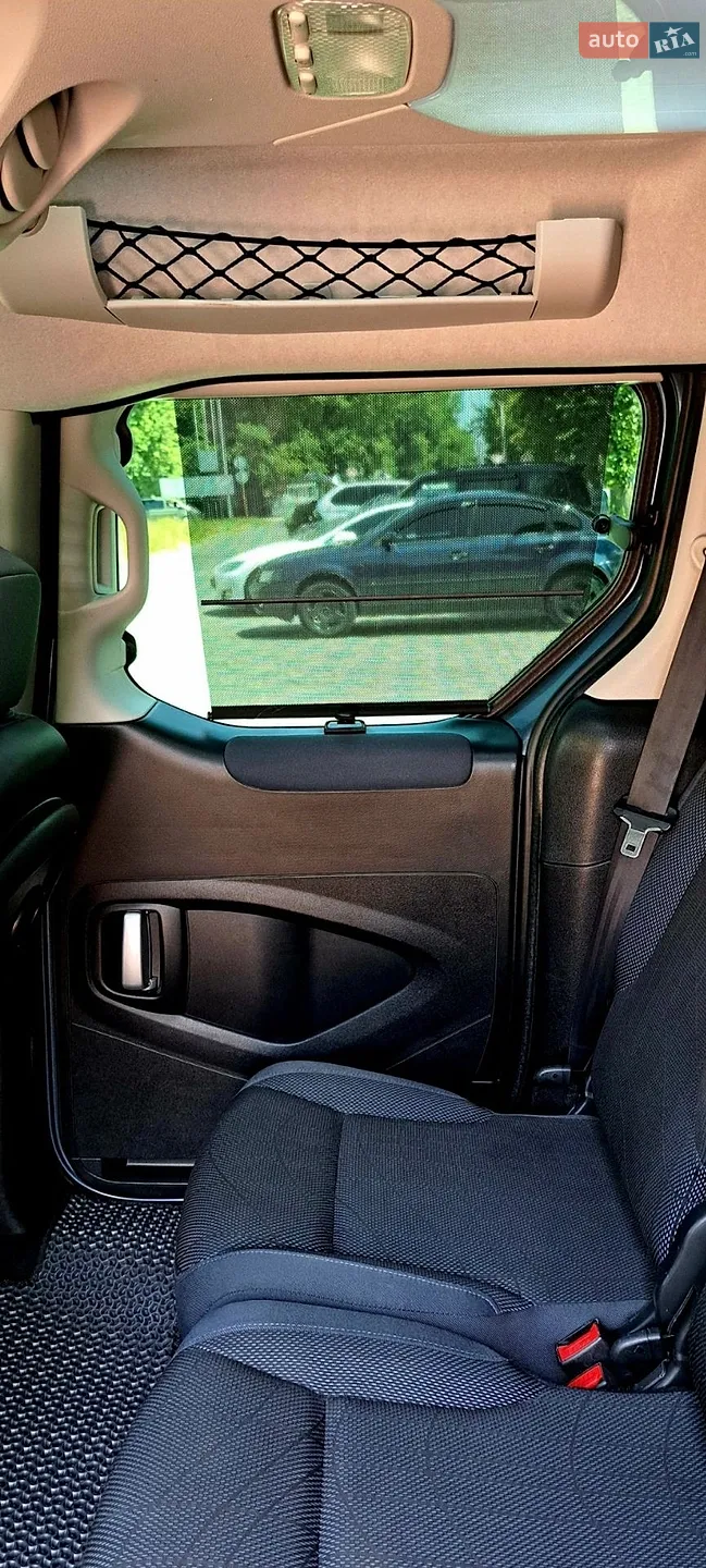2010 Peugeot Partner - мініатюра 15