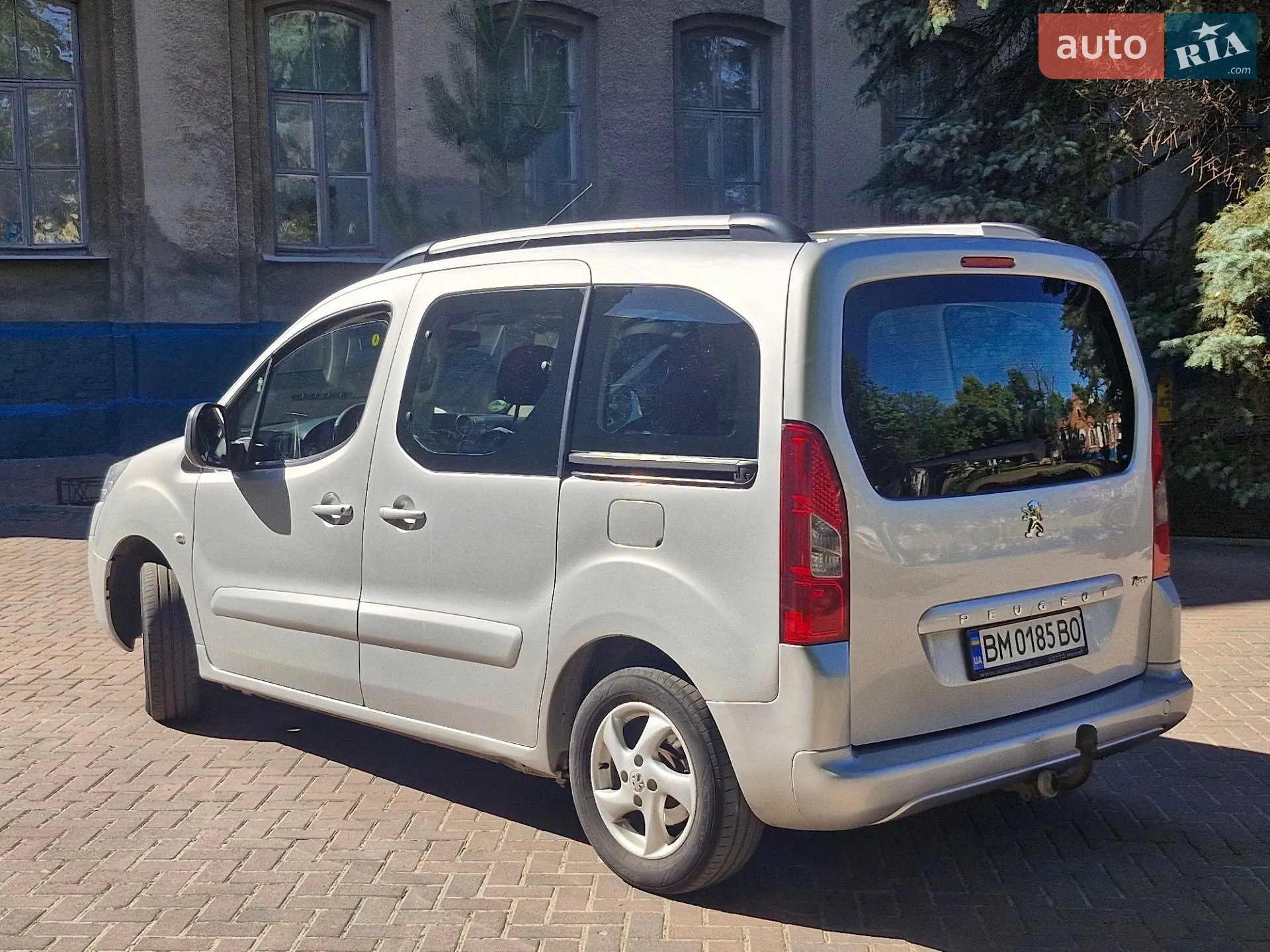 2011 Peugeot Partner - мініатюра 2