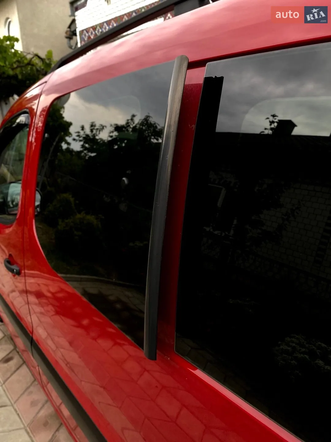 2011 Peugeot Partner - мініатюра 13