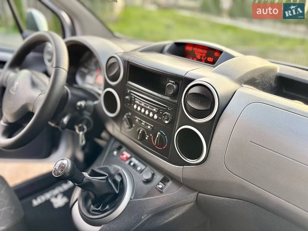 2018 Peugeot Partner - мініатюра 23