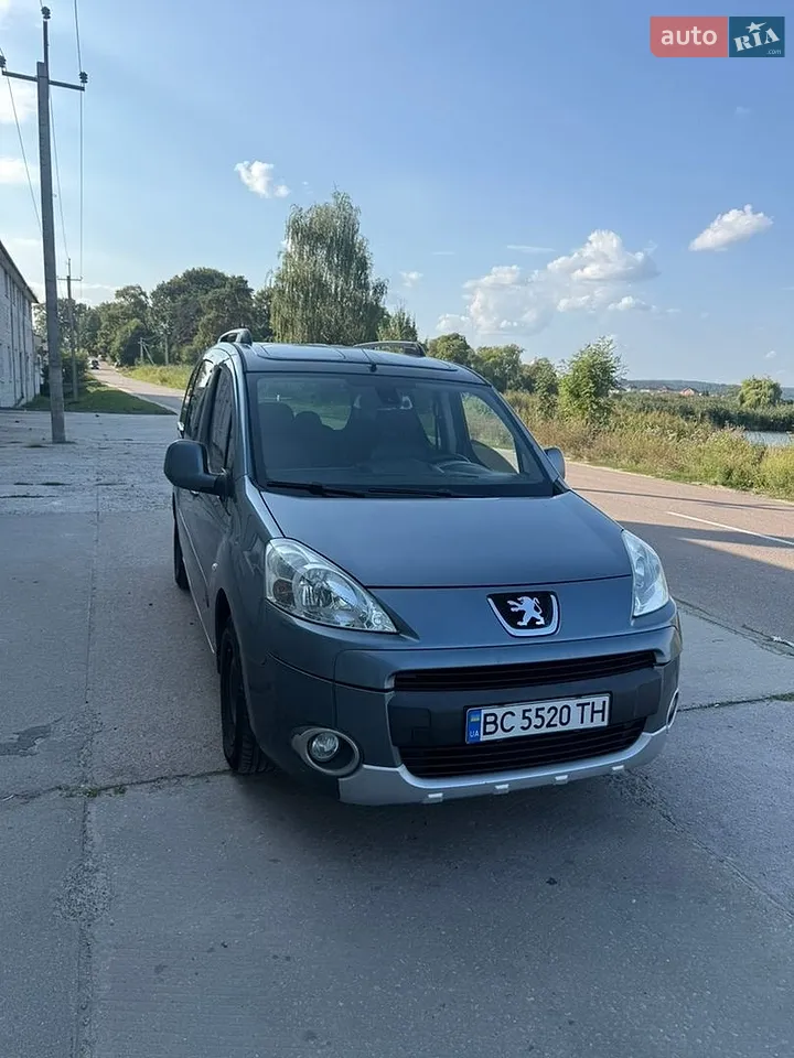 2011 Peugeot Partner - мініатюра 21