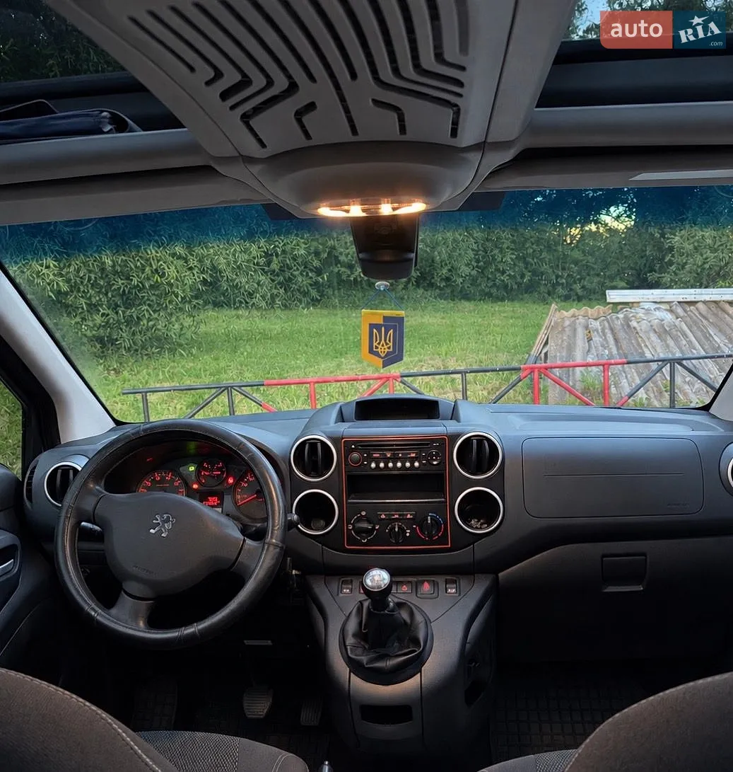 2011 Peugeot Partner - мініатюра 13