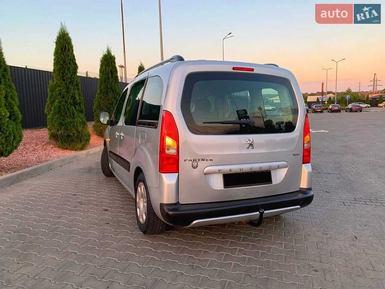 2010 Peugeot Partner - мініатюра 11