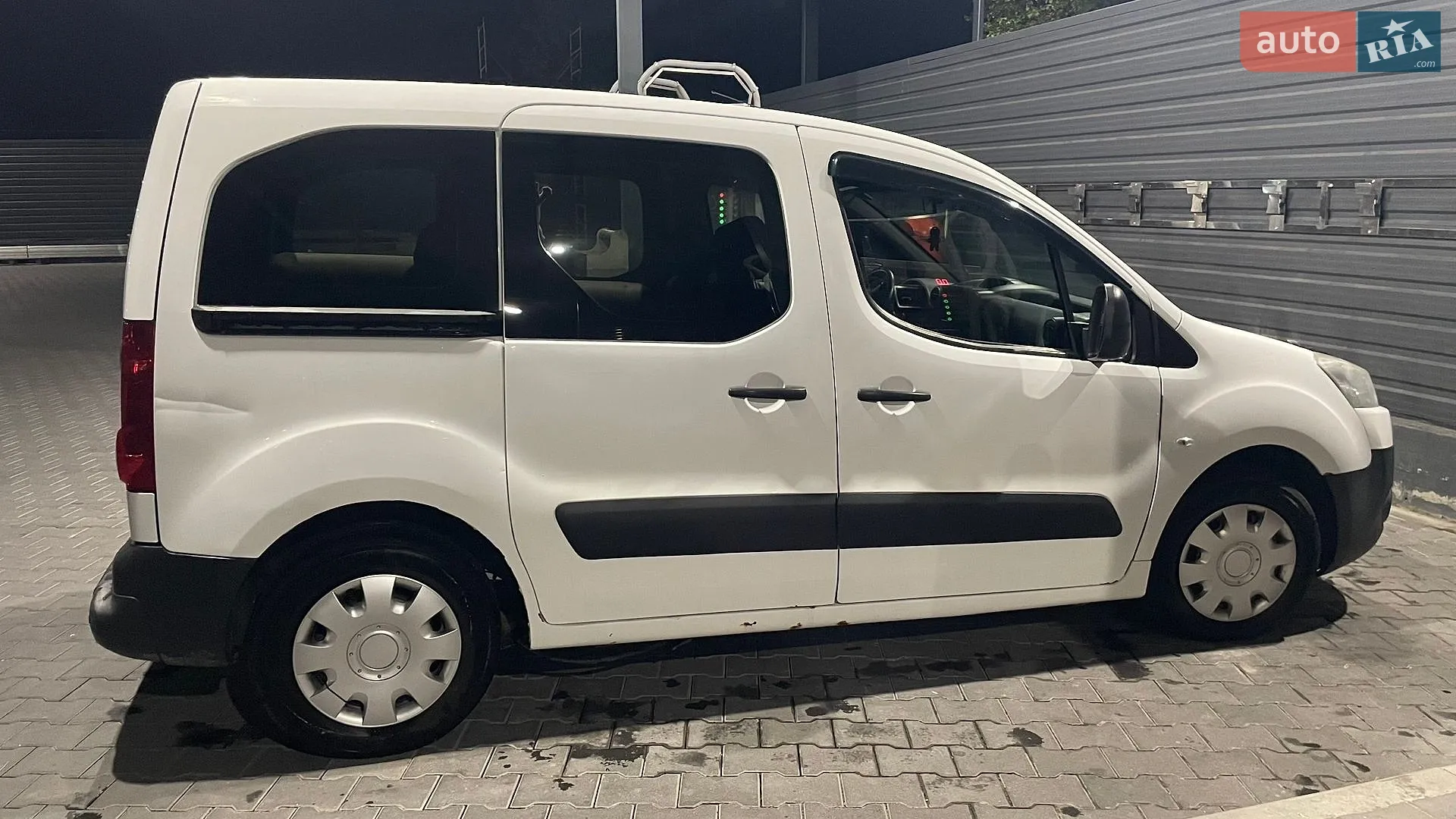 2011 Peugeot Partner - мініатюра 4