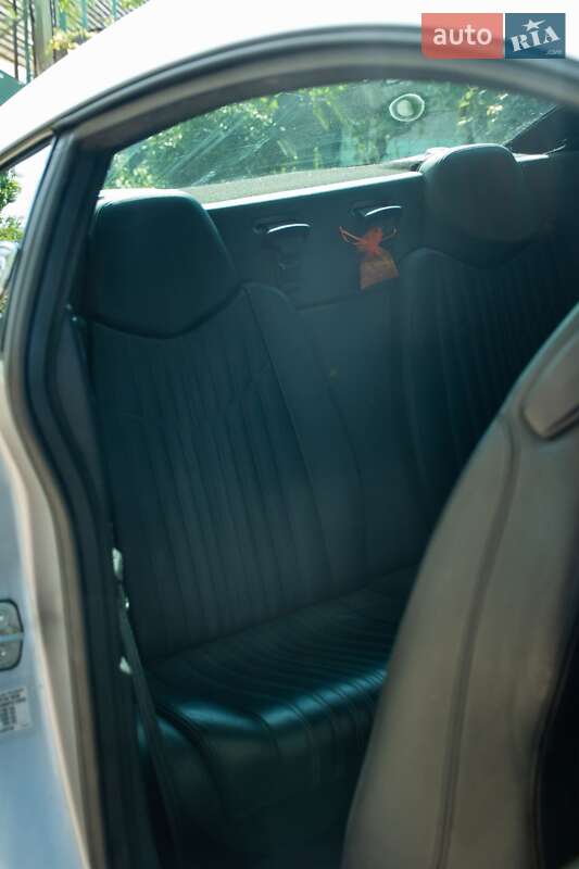 Купе Peugeot RCZ 2012 в Рені