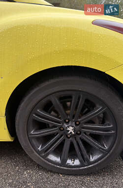 Купе Peugeot RCZ 2011 в 