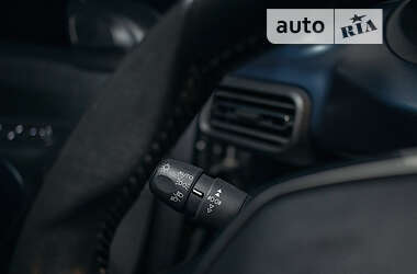 Минивэн Peugeot Rifter 2018 в 